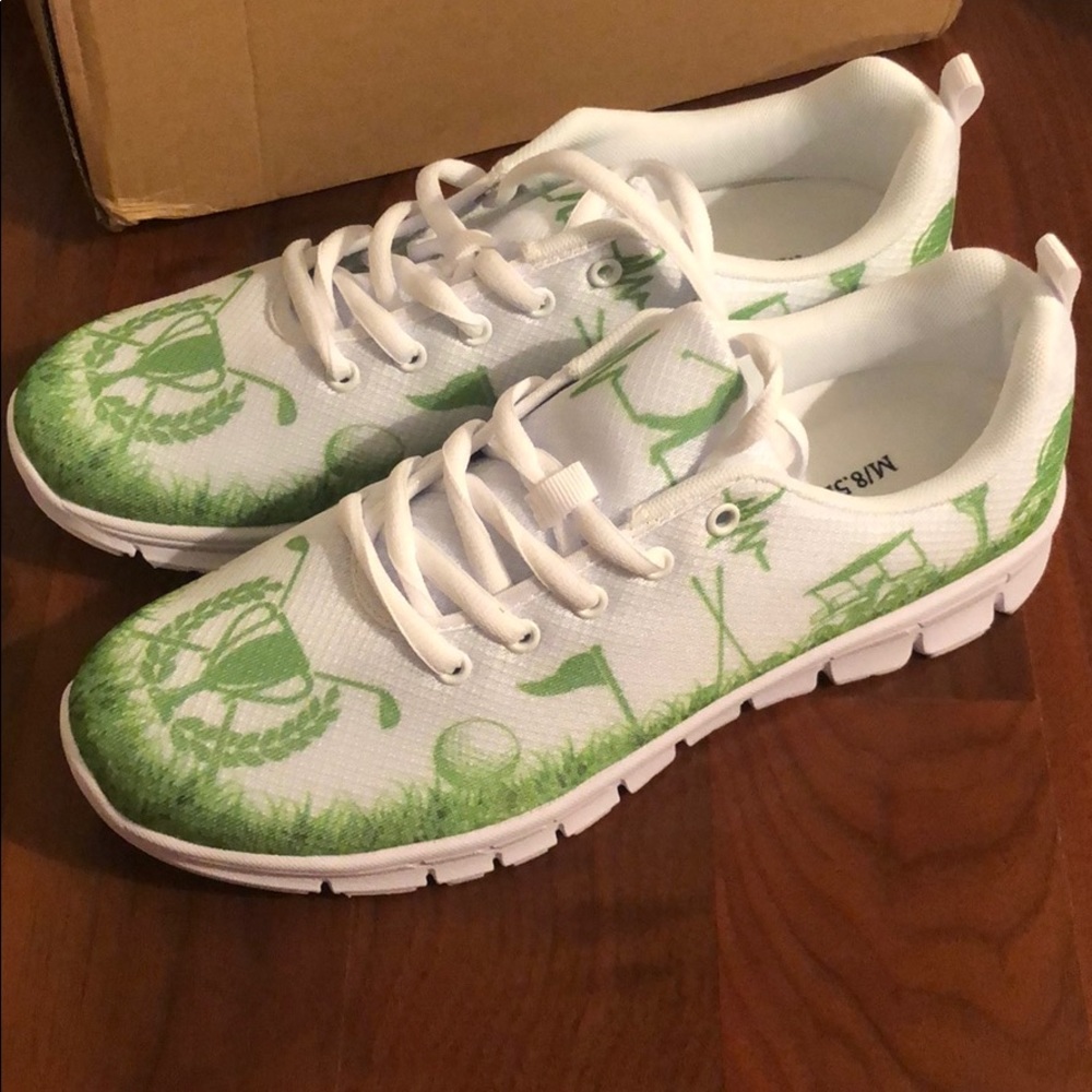 Golf shoes